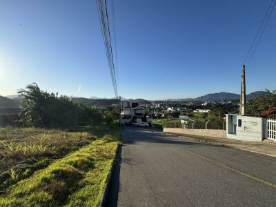 Imagem 1 de Terreno na Barra do Rio Cerro no Residencial Arvoredo loading=